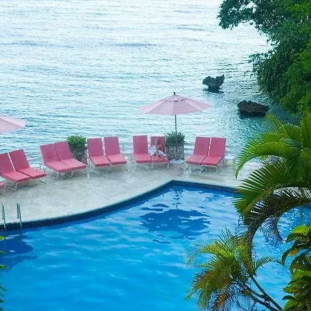 Couples Sans Souci (Adults Only) 